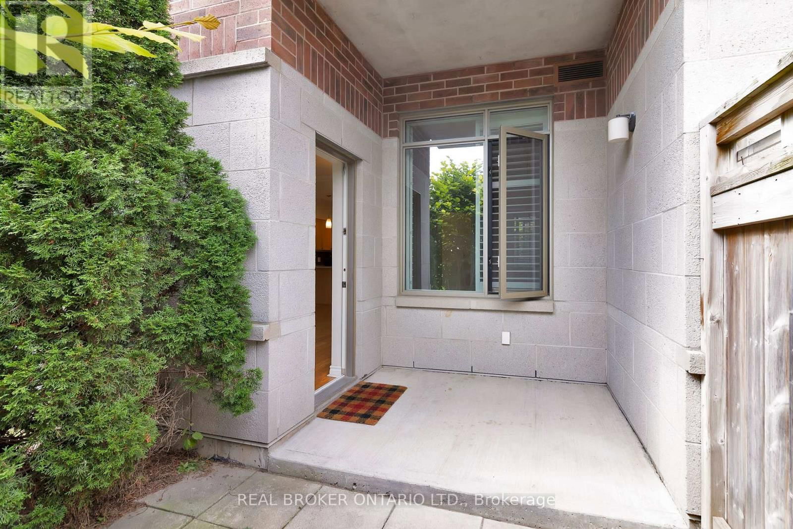 113 - 400 ROMEO STREET NORTH Image 9