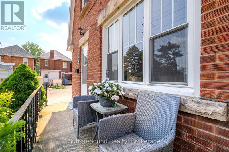 Tertiary Property View