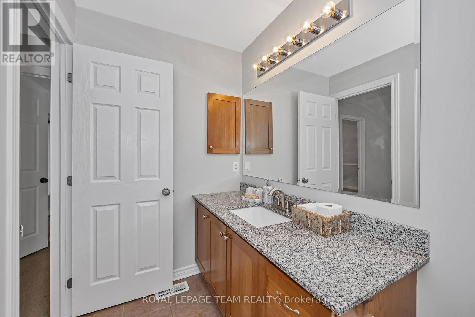 91 WHETSTONE CRESCENT Image 32