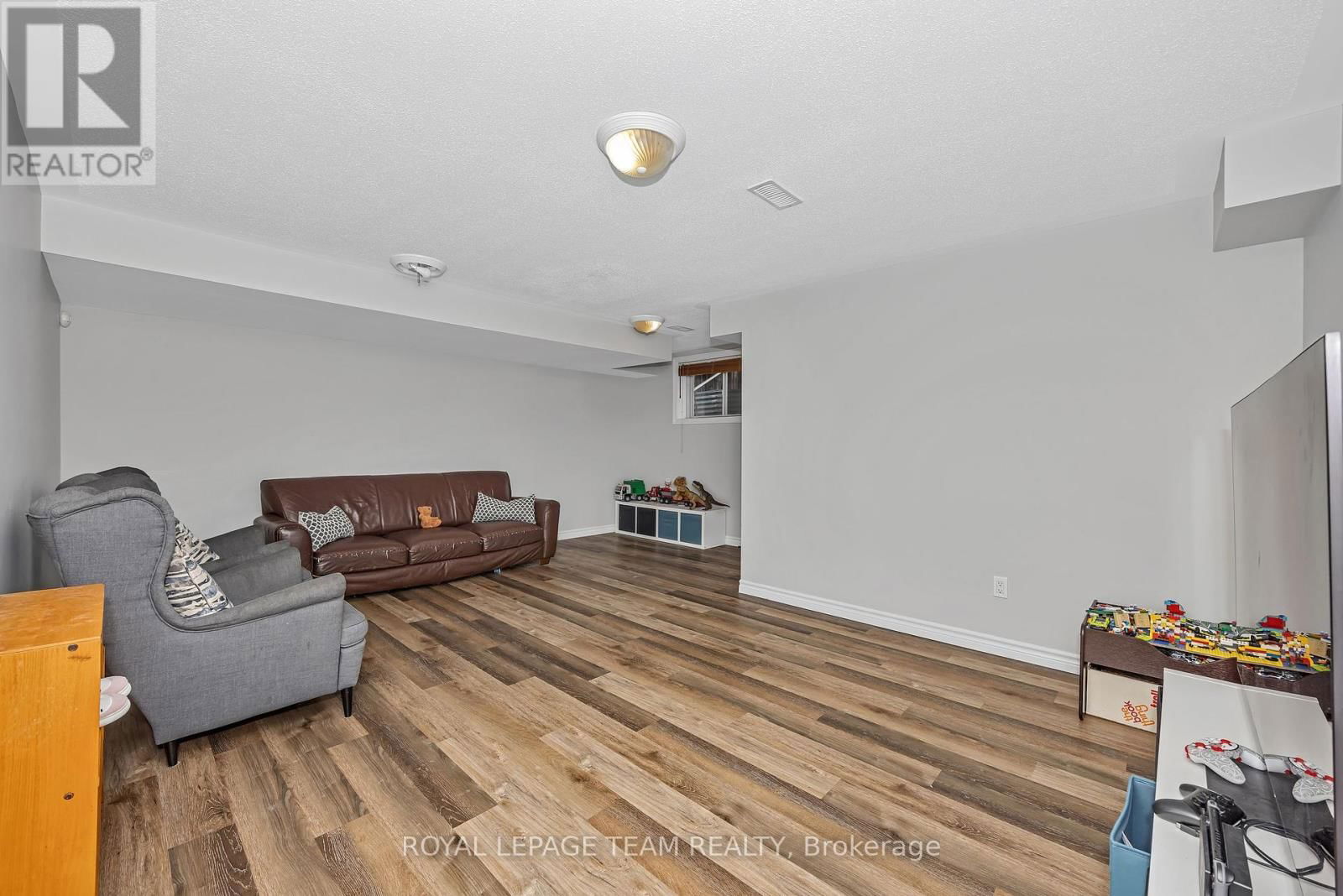 91 WHETSTONE CRESCENT Image 34