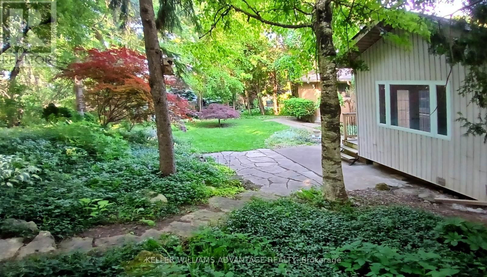 458 THREE VALLEYS CRESCENT Image 28