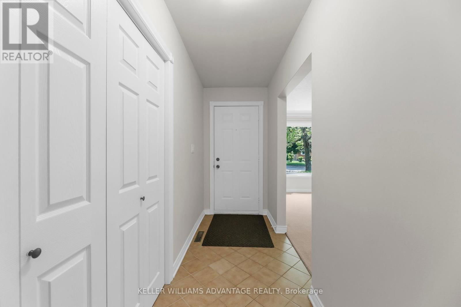 458 THREE VALLEYS CRESCENT Image 4