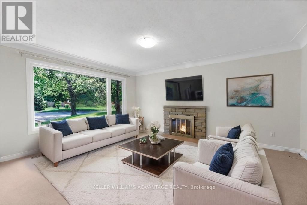 458 THREE VALLEYS CRESCENT Image 5
