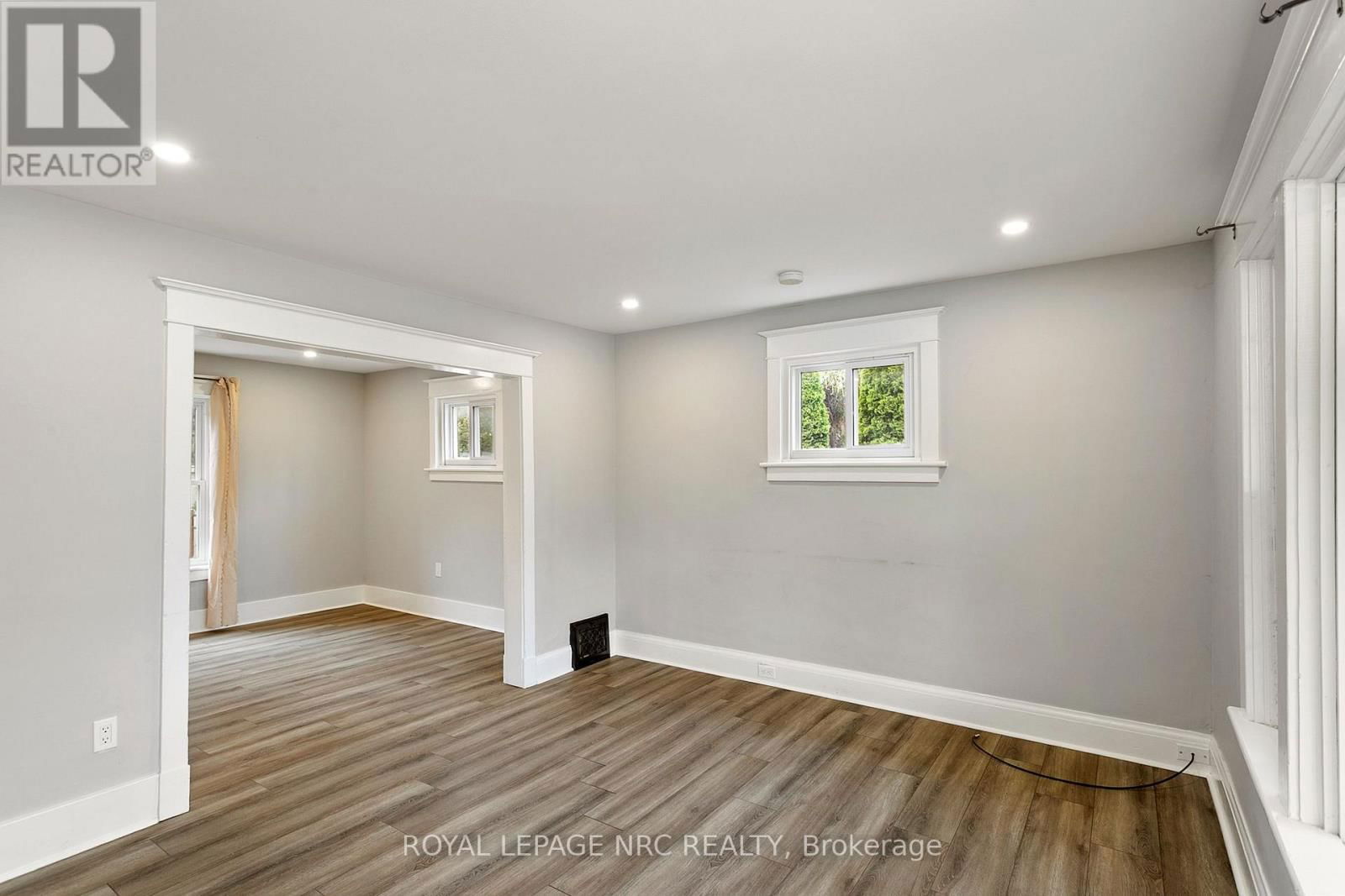 6334 CRAWFORD STREET Image 11