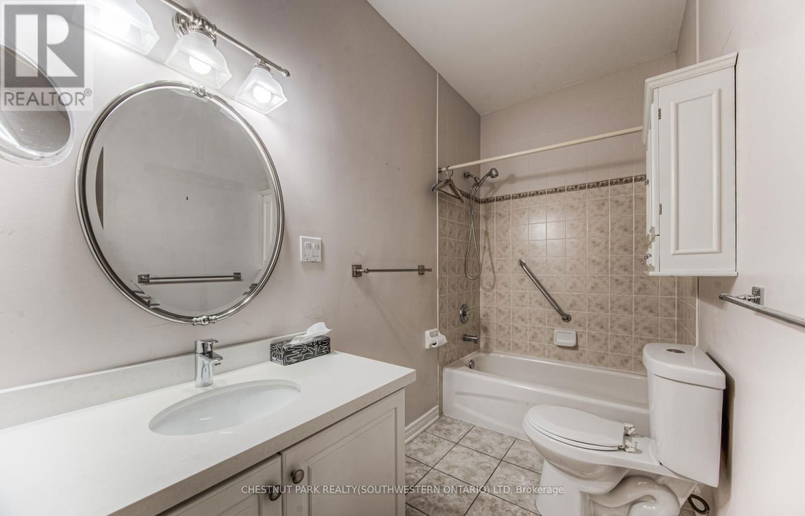 19 - 100 IDLE CREEK DRIVE Image 11
