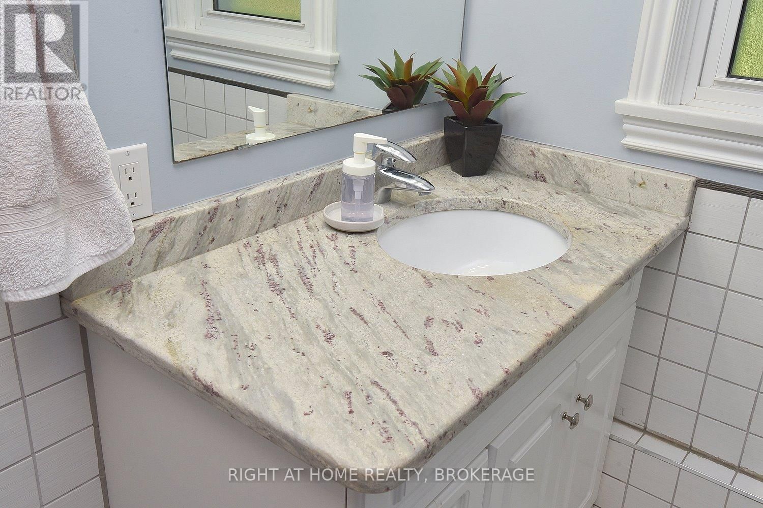 2030 GOVERNORS ROAD Image 31