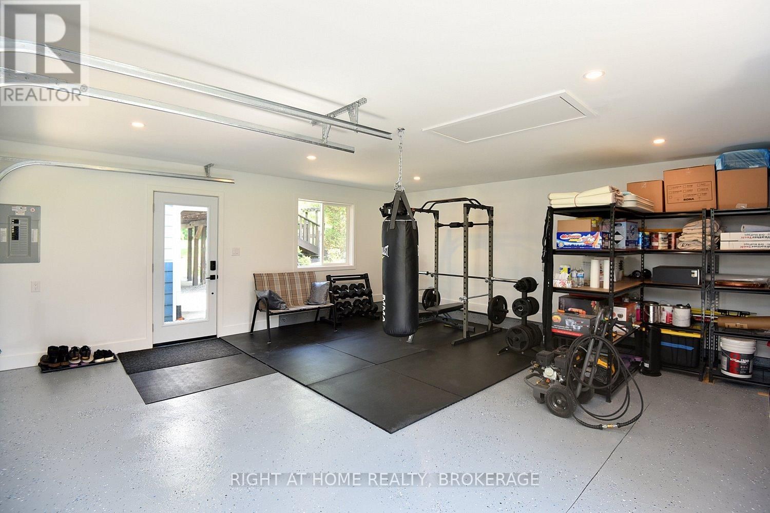 2030 GOVERNORS ROAD Image 37