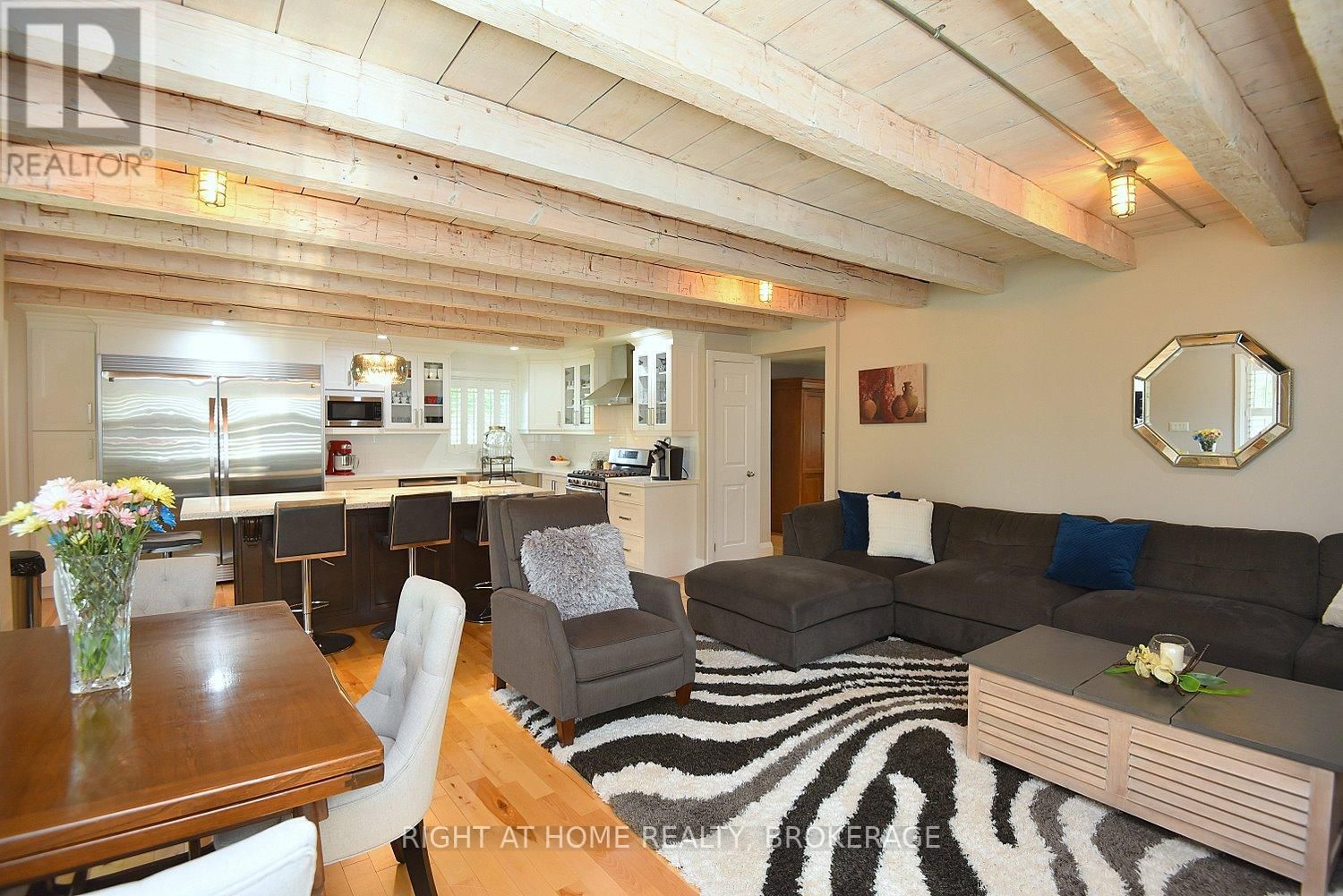 2030 GOVERNORS ROAD Image 6