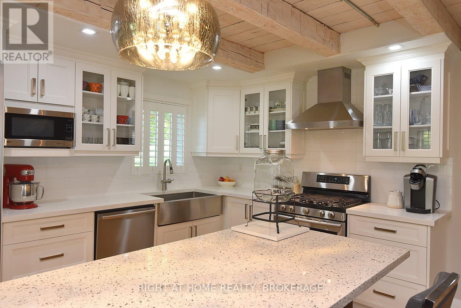 2030 GOVERNORS ROAD Image 9