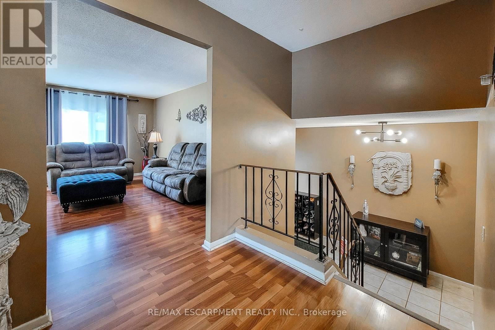 187 WENDOVER DRIVE Image 10
