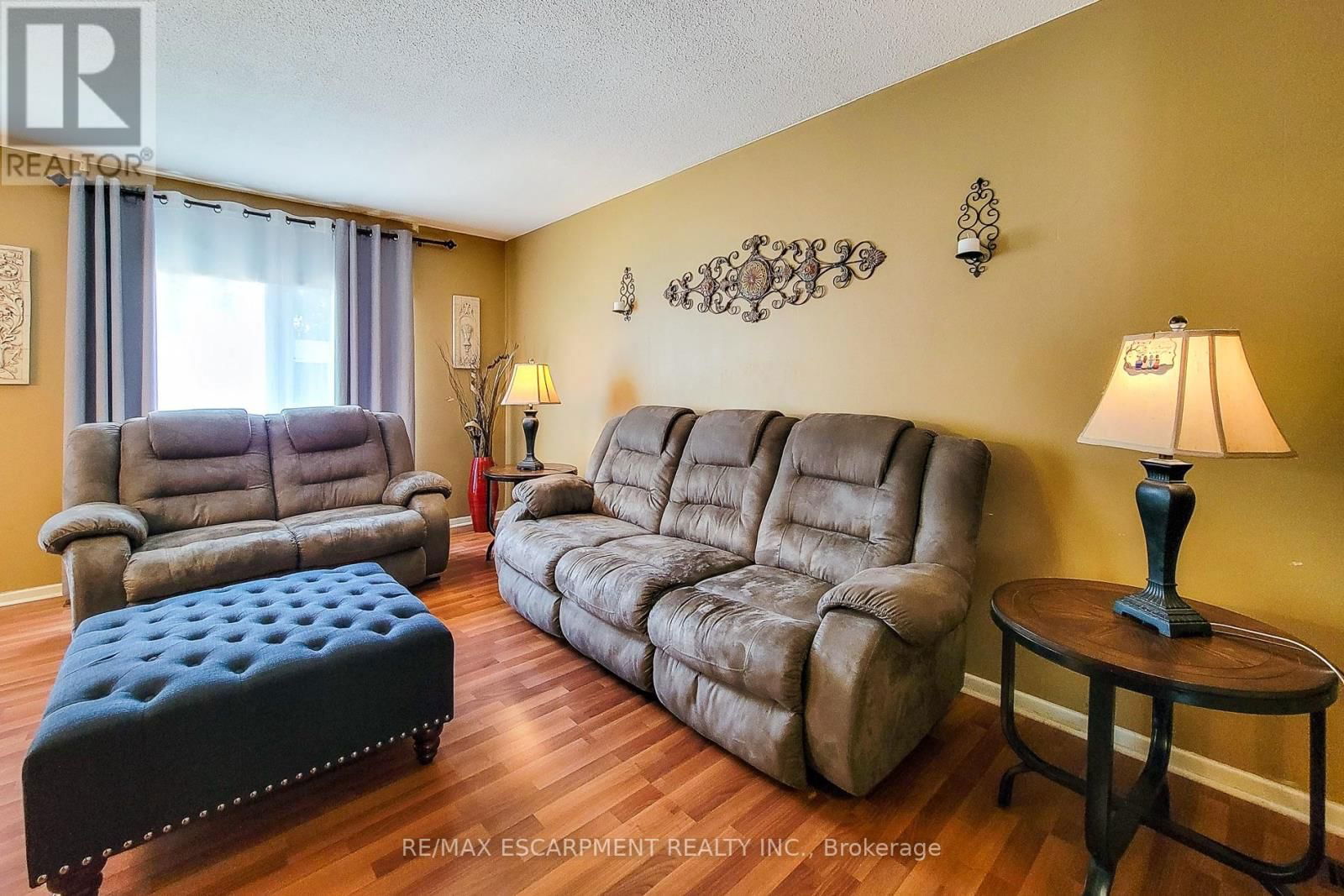187 WENDOVER DRIVE Image 18