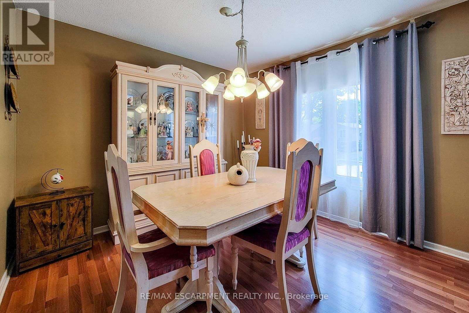 187 WENDOVER DRIVE Image 24