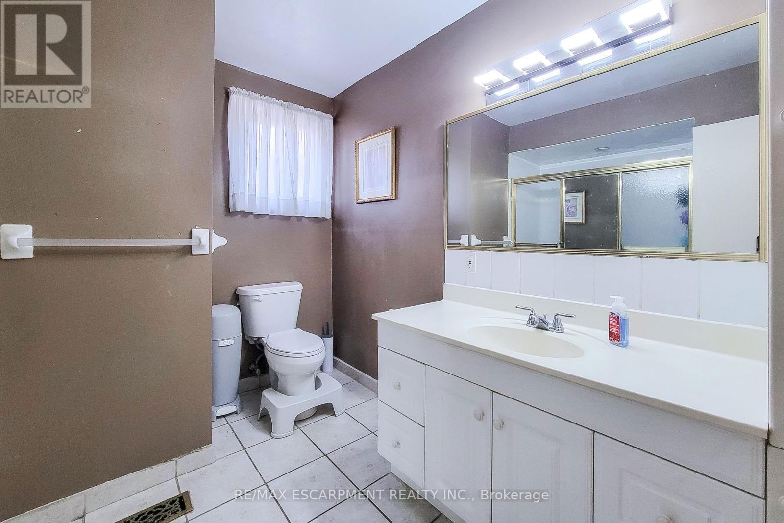 187 WENDOVER DRIVE Image 32