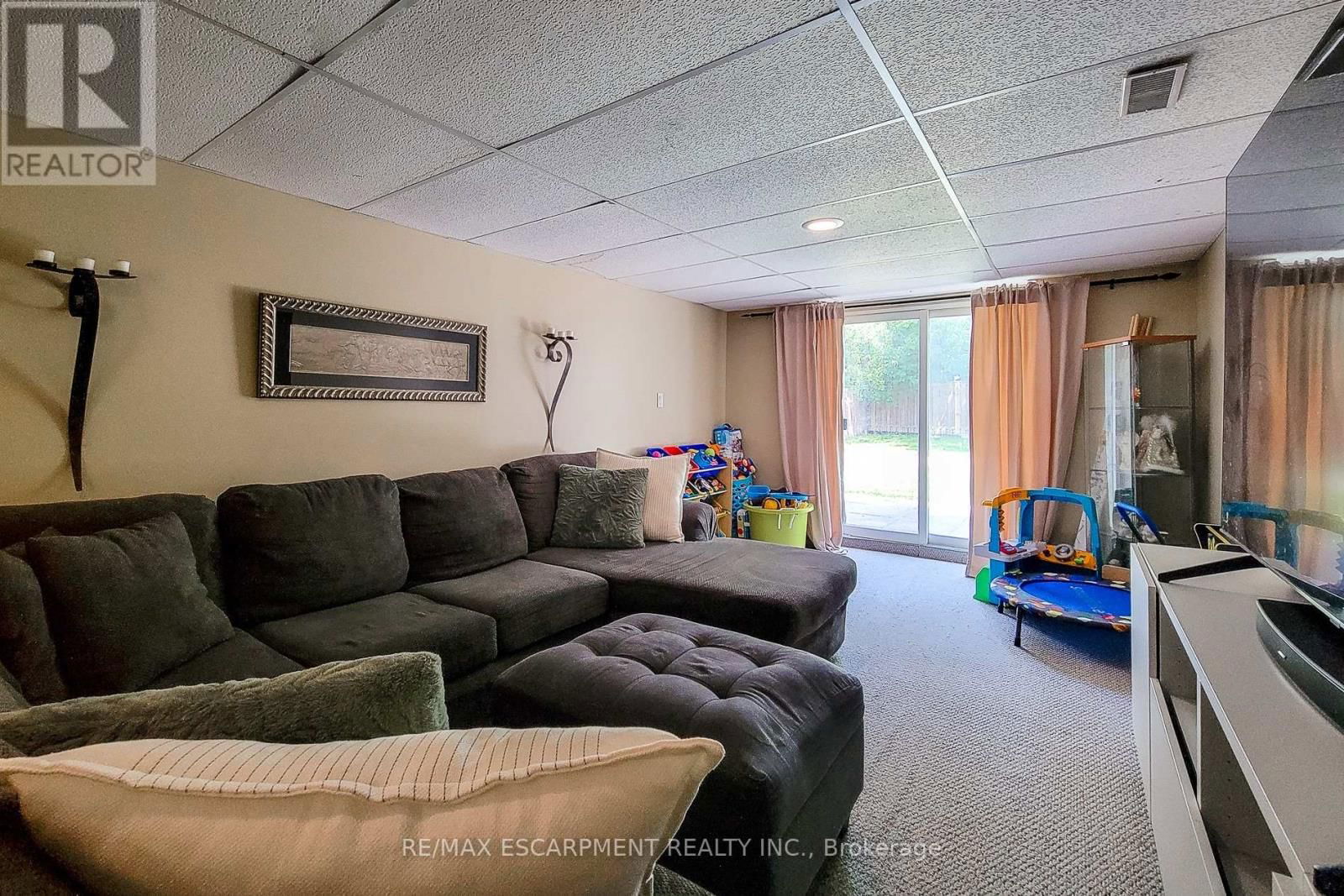 187 WENDOVER DRIVE Image 41