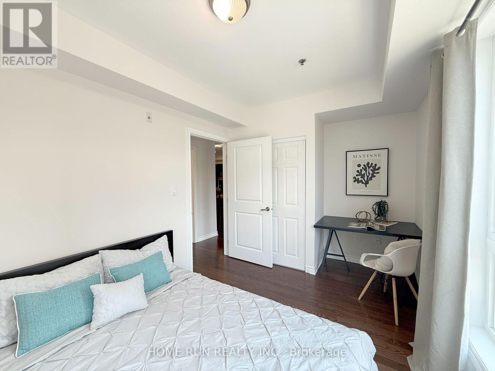 323 - 429 KENT STREET Image 17