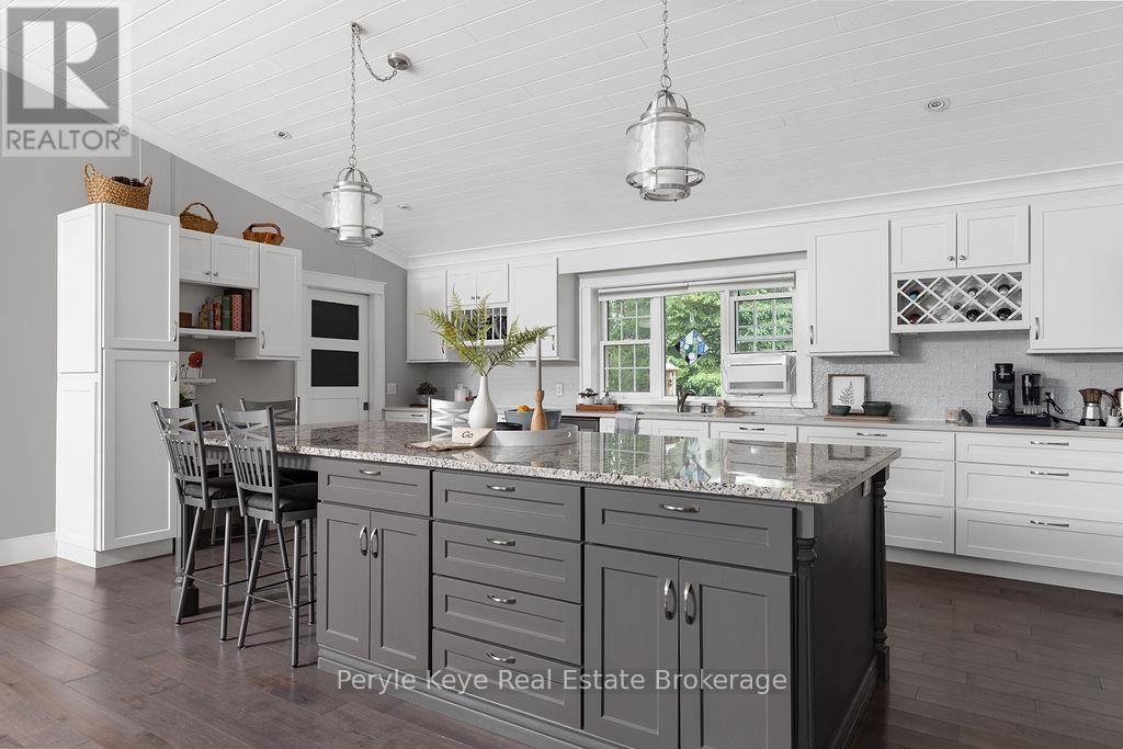 118 ROBIN ROAD Image 15