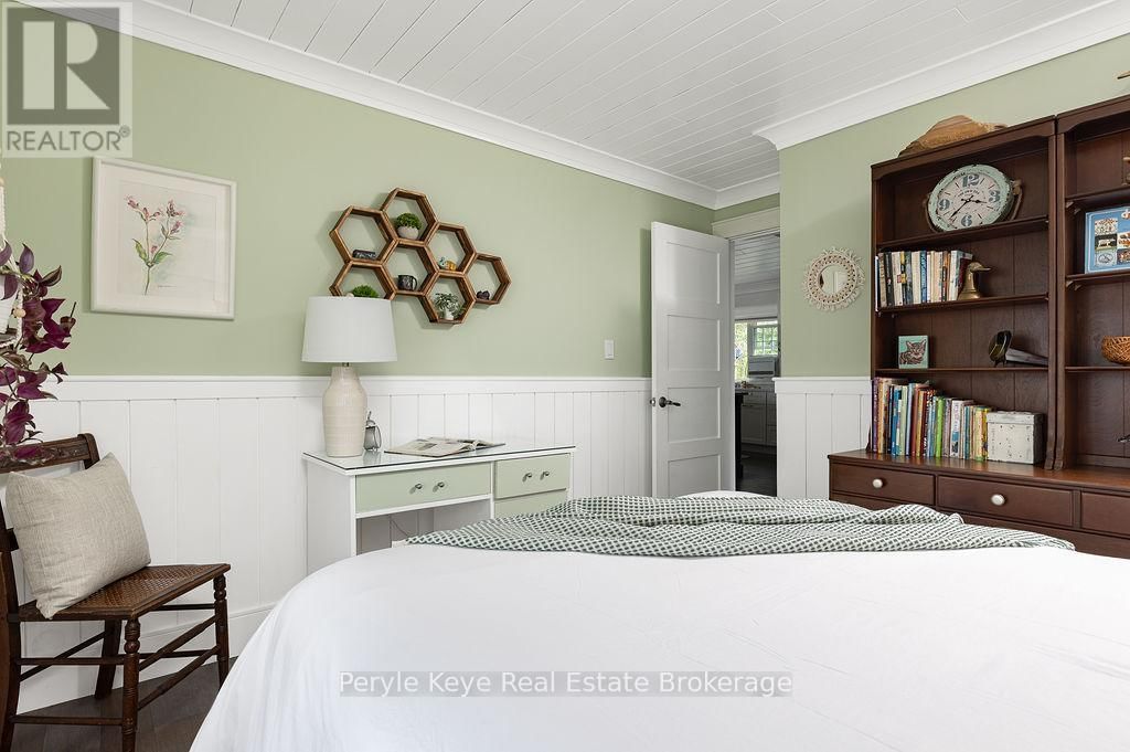 118 ROBIN ROAD Image 22