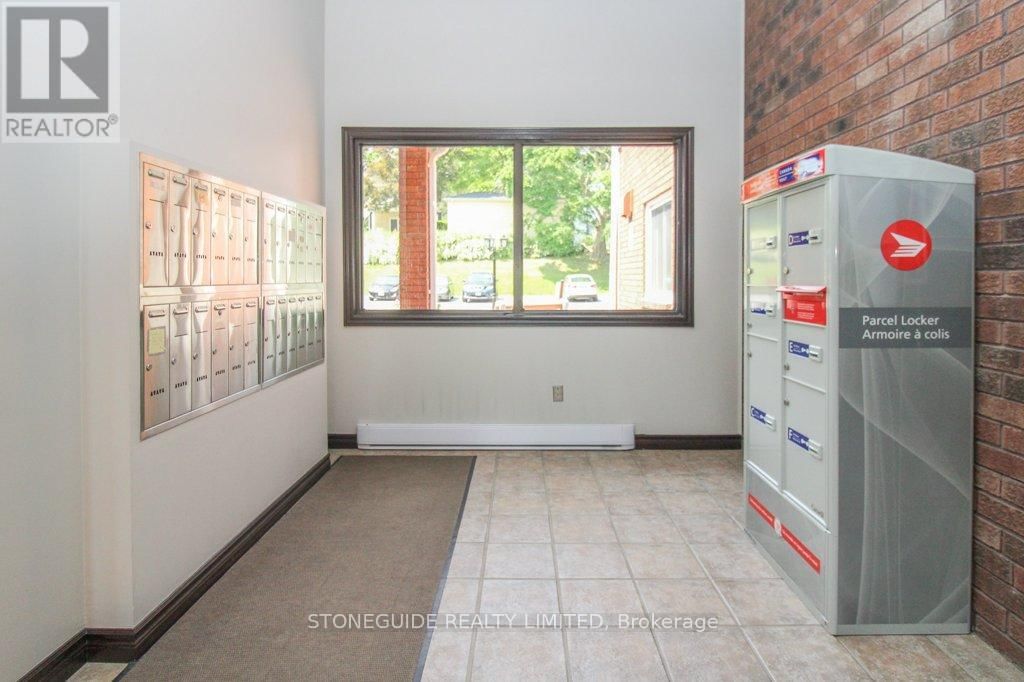 113 - 475 PARKHILL ROAD WEST Image 35