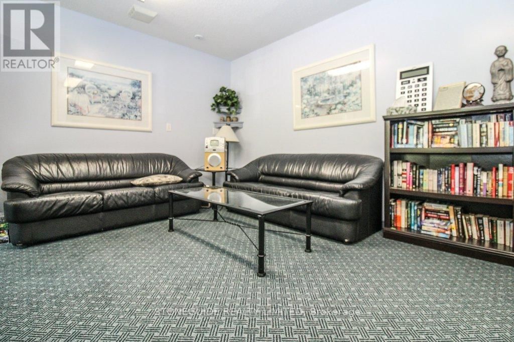 113 - 475 PARKHILL ROAD WEST Image 40