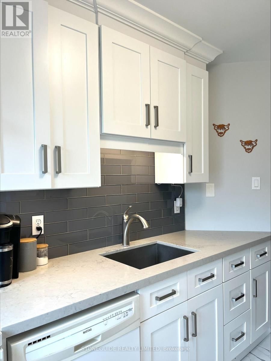 113 - 475 PARKHILL ROAD WEST Image 7