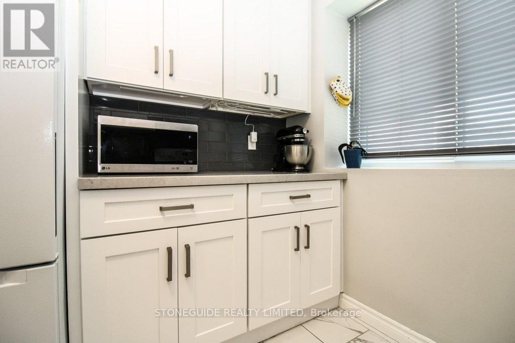 113 - 475 PARKHILL ROAD WEST Image 8