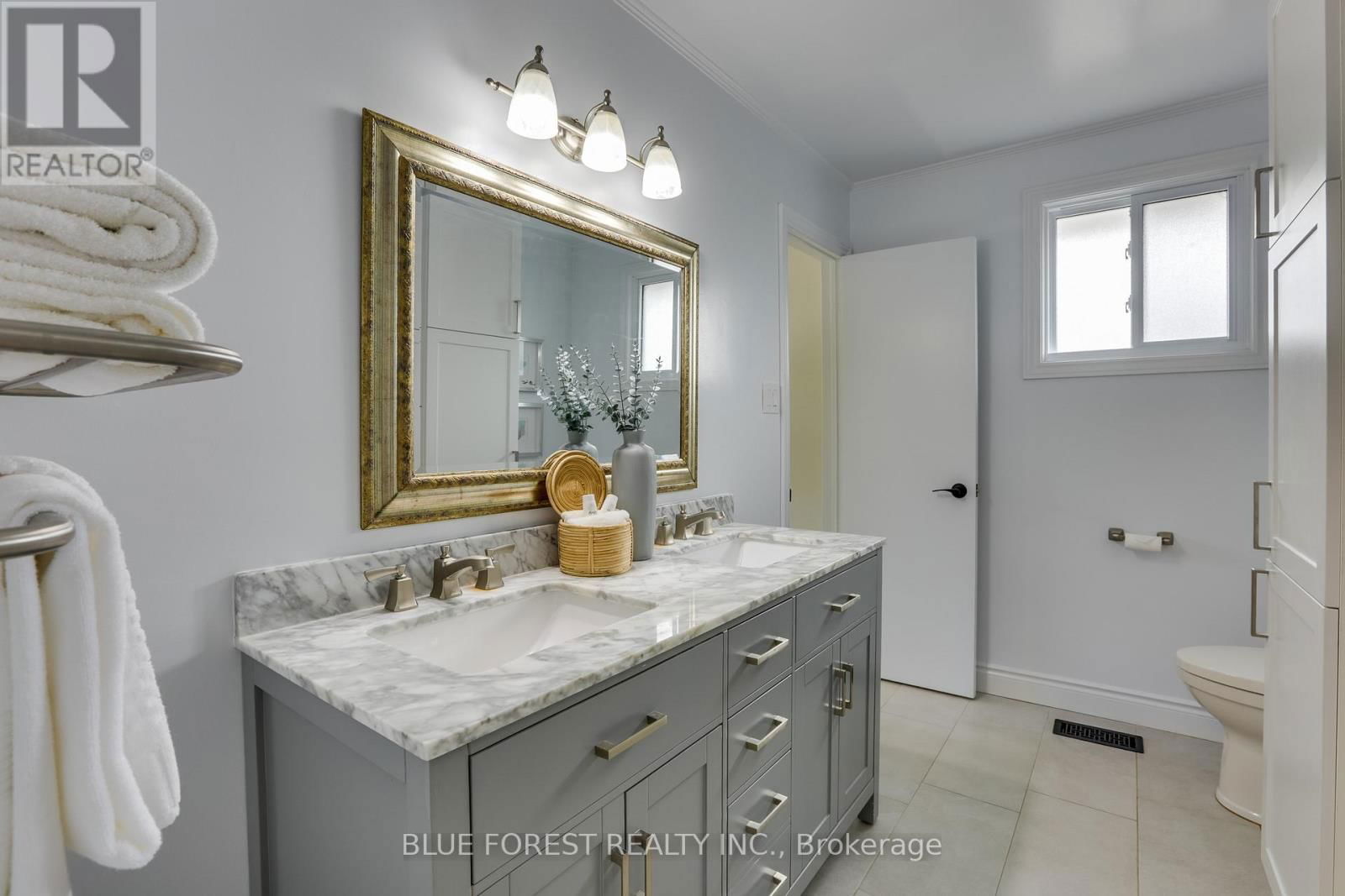 52 GLENDALE AVENUE Image 14