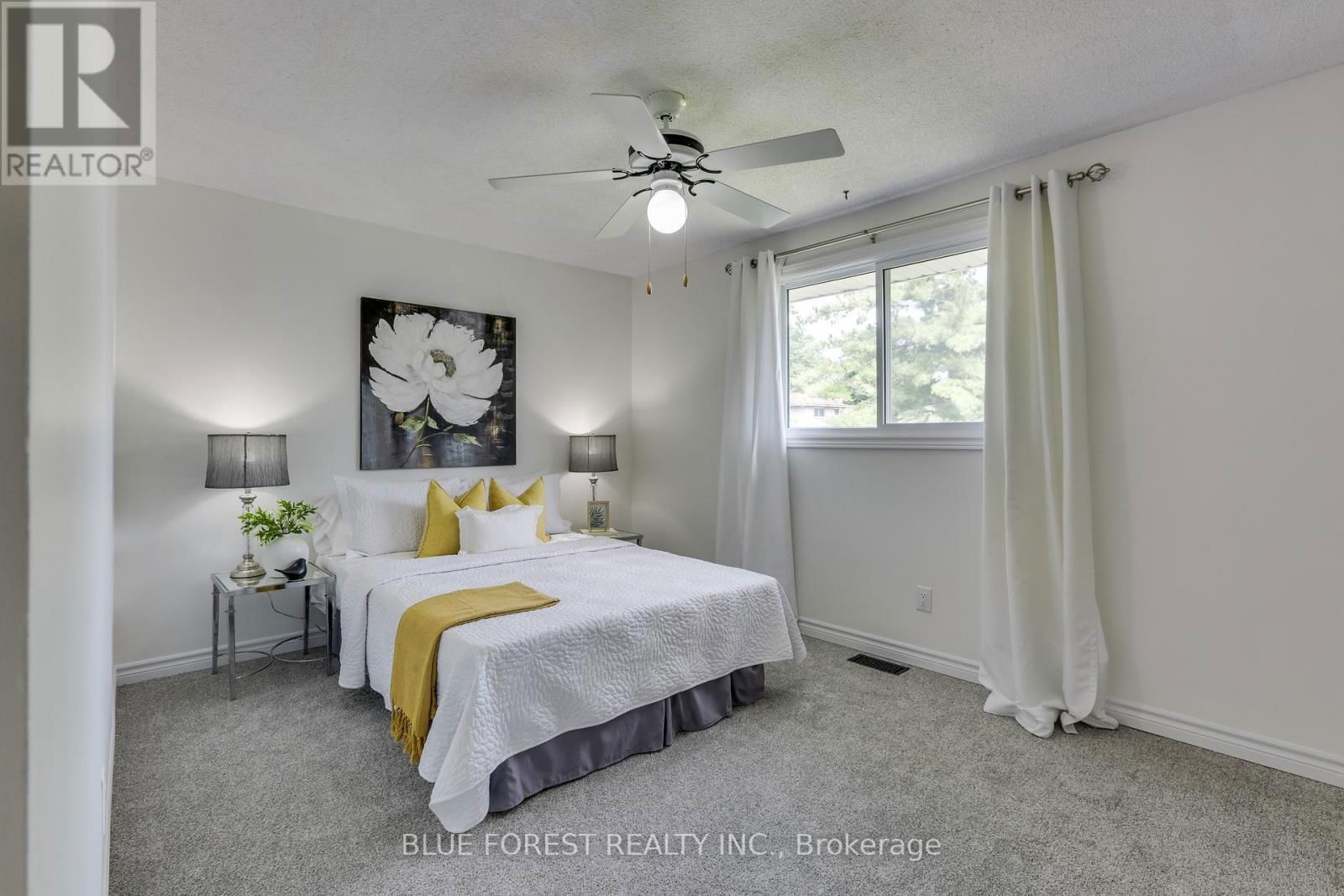 52 GLENDALE AVENUE Image 15