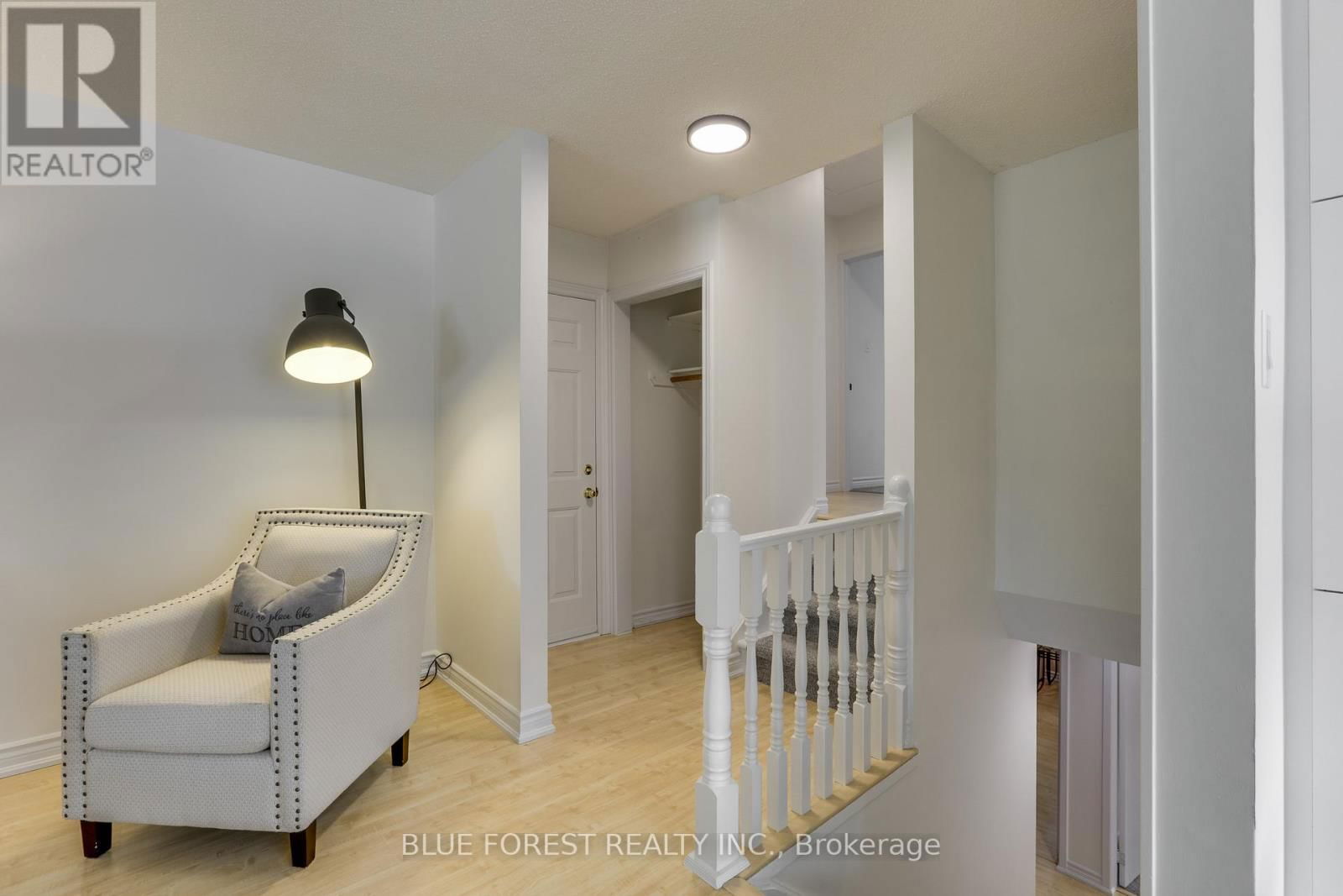 52 GLENDALE AVENUE Image 20