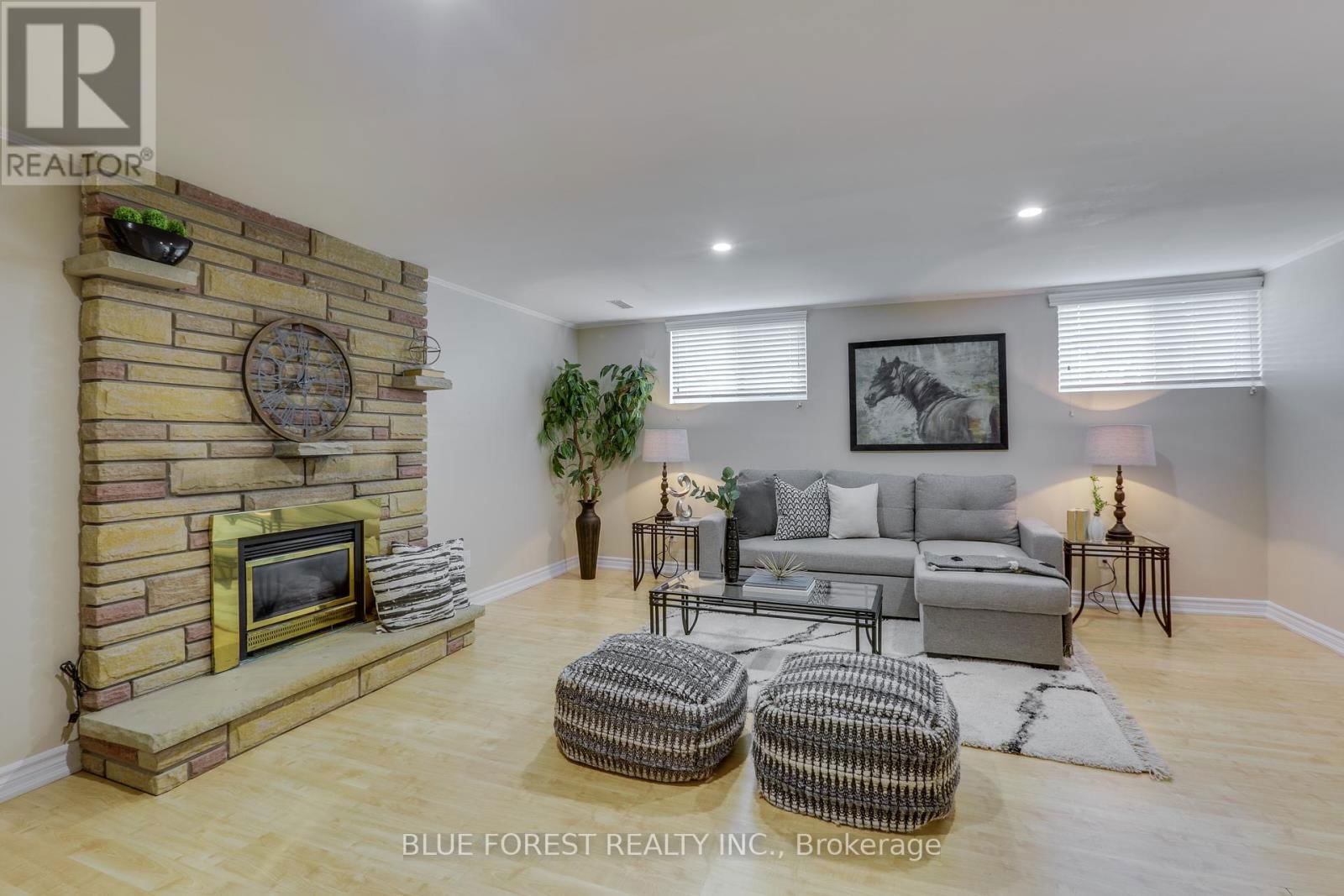 52 GLENDALE AVENUE Image 26