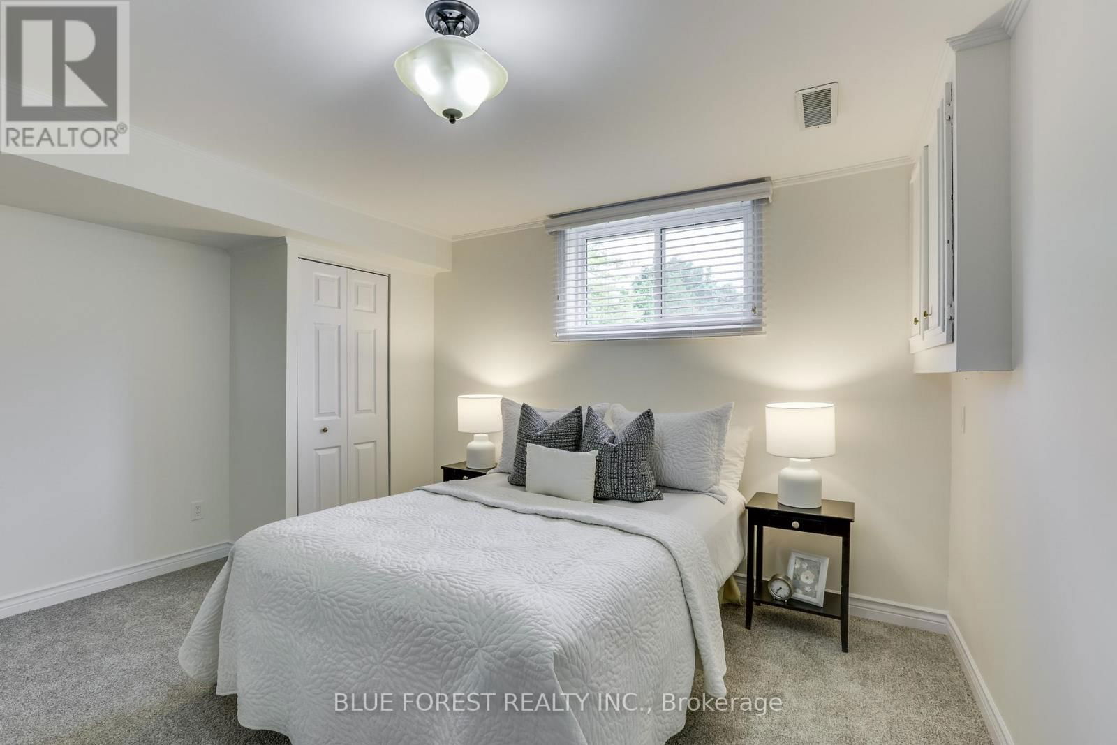 52 GLENDALE AVENUE Image 28