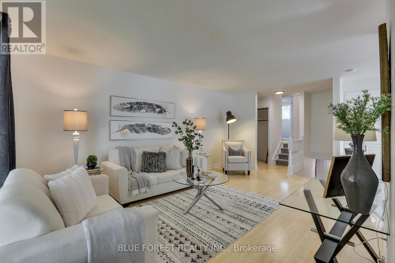 52 GLENDALE AVENUE Image 3