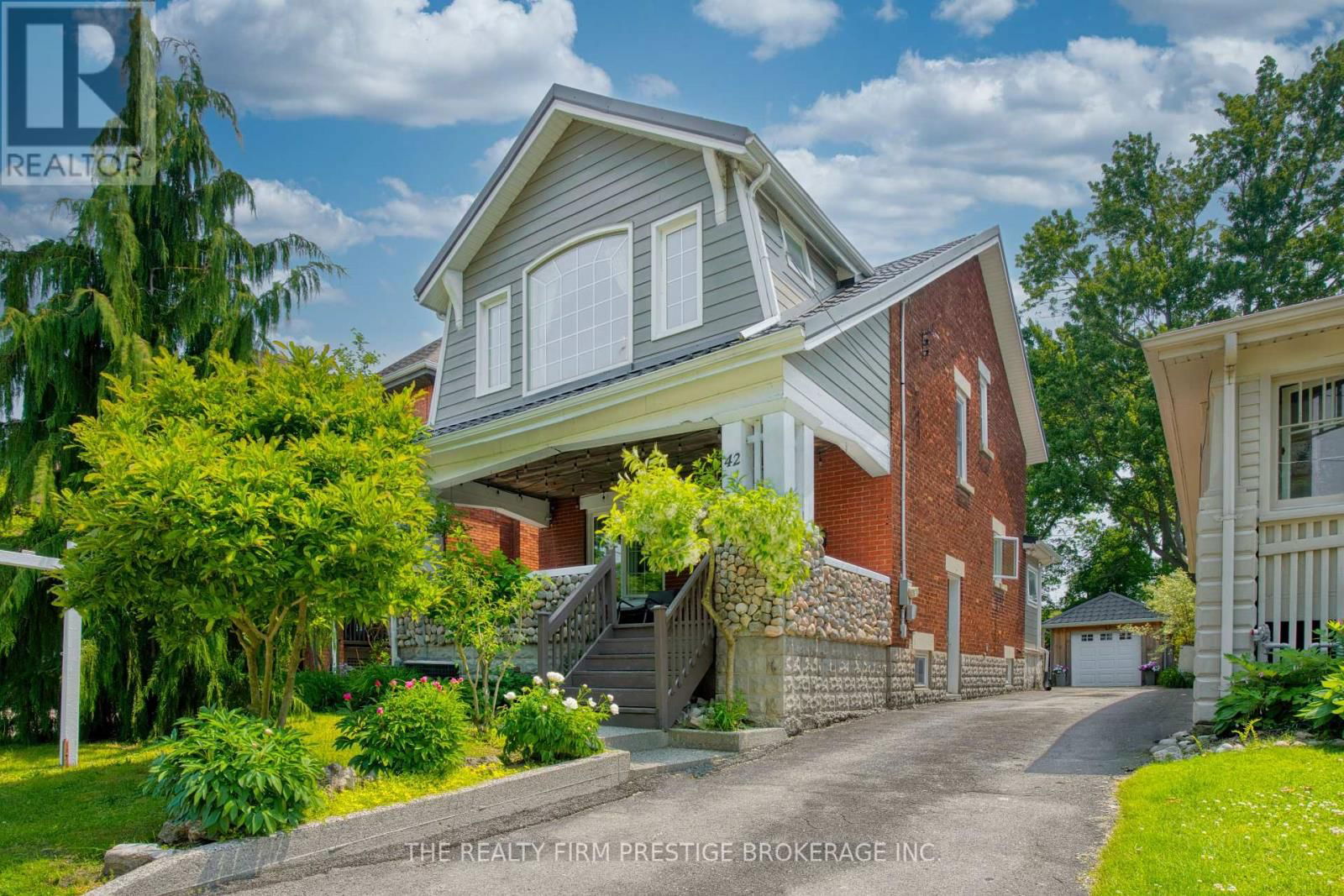 42 EVERGREEN AVENUE Image 1