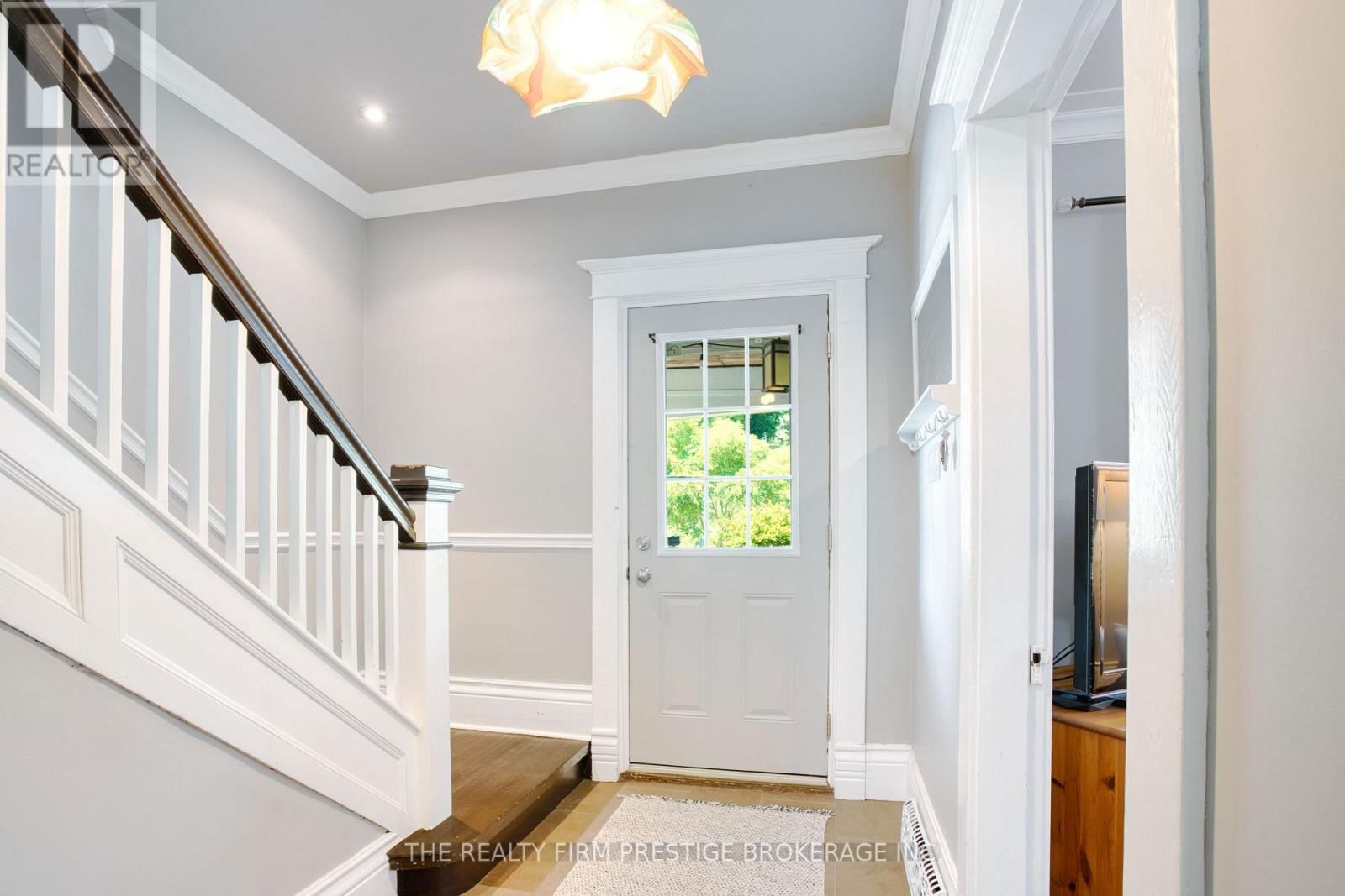 42 EVERGREEN AVENUE Image 3