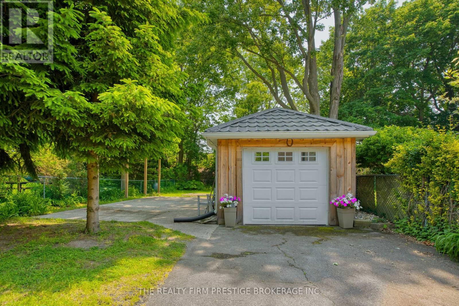 42 EVERGREEN AVENUE Image 42