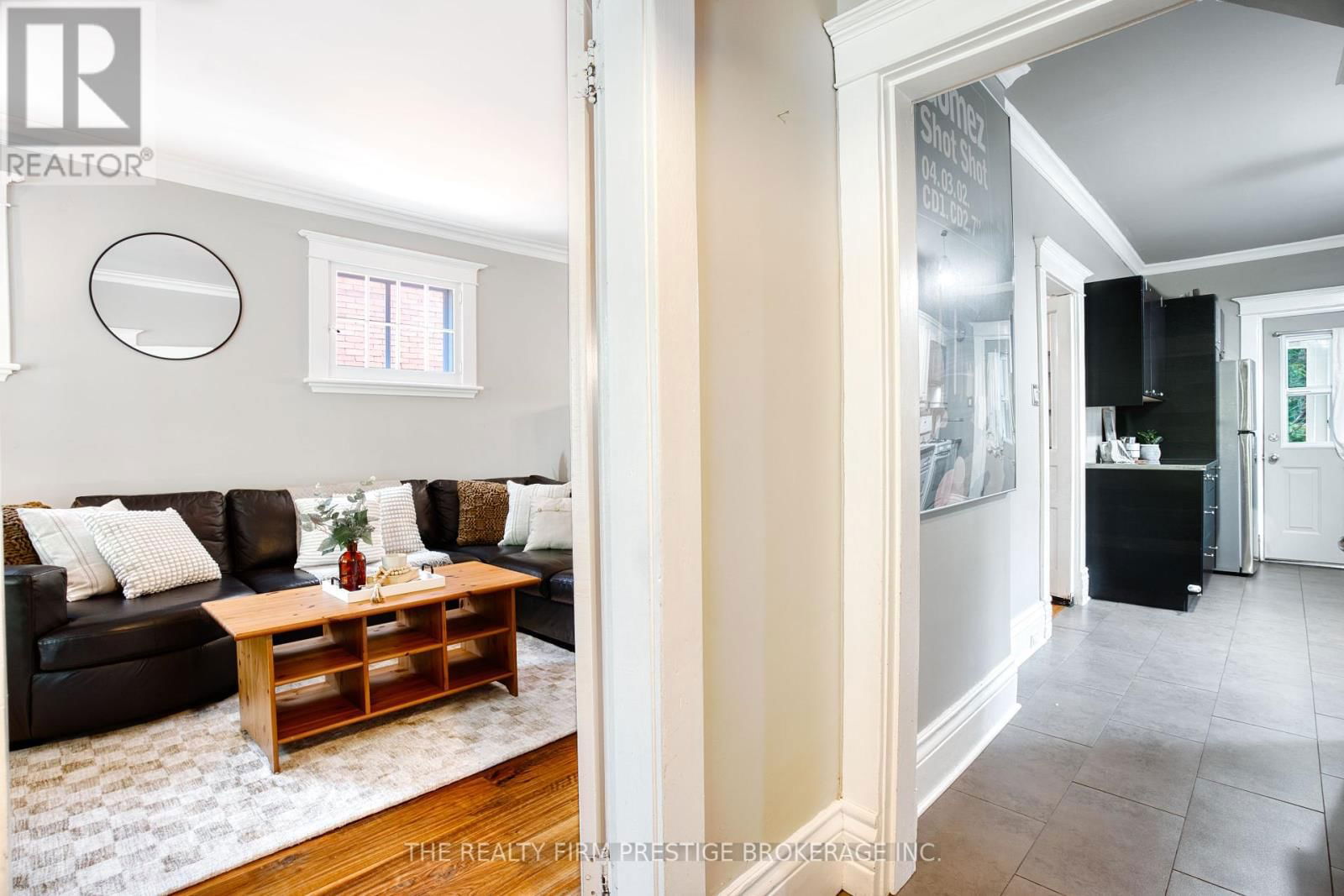 42 EVERGREEN AVENUE Image 5