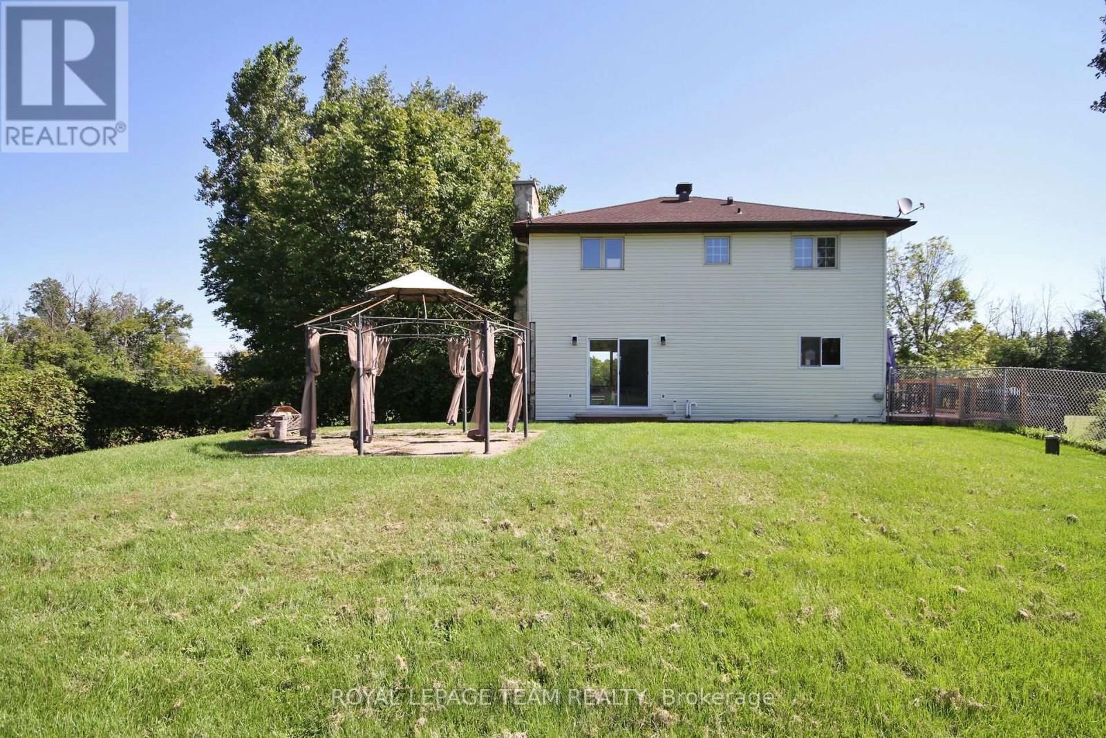 8280 BANK STREET Image 38