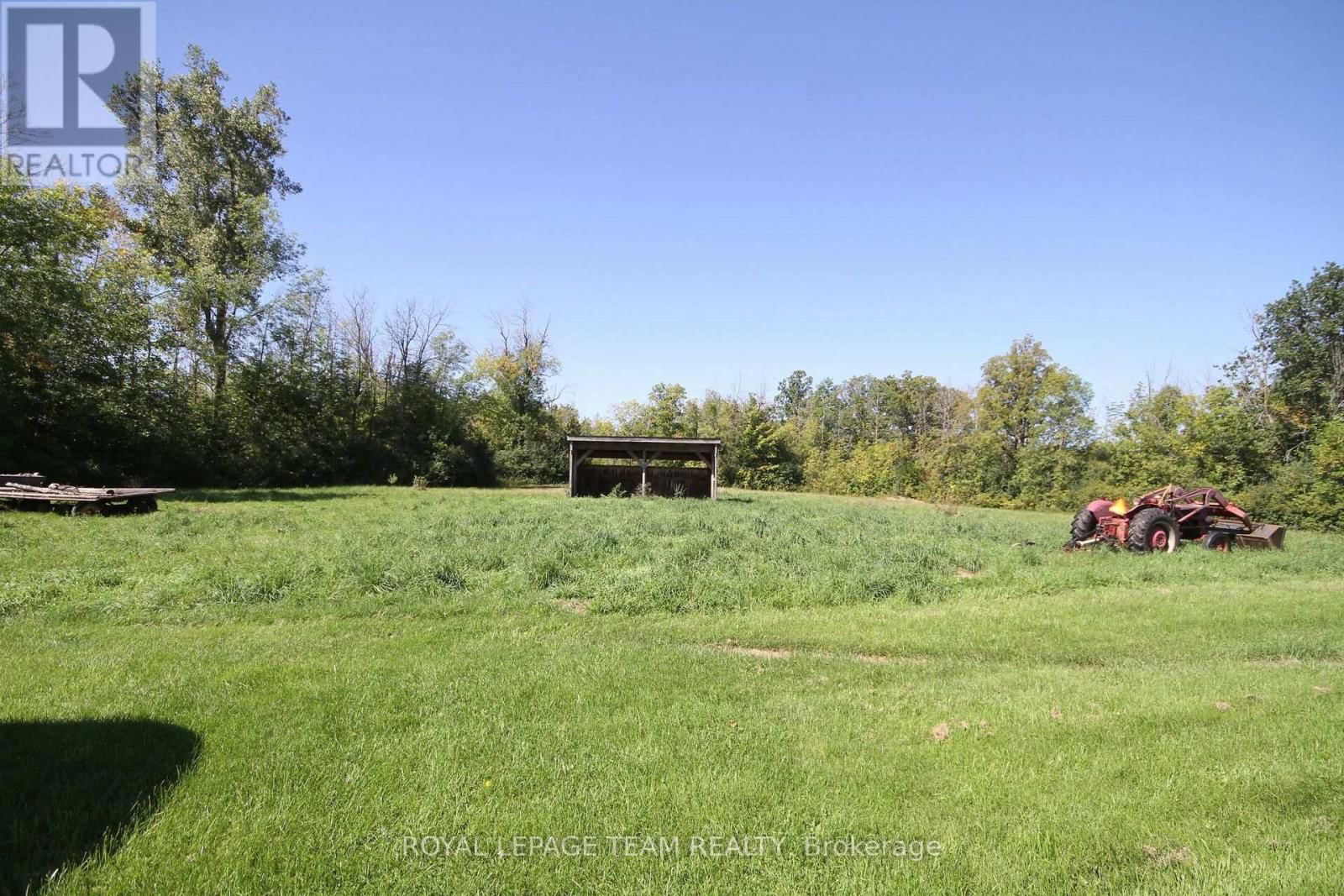 8280 BANK STREET Image 43