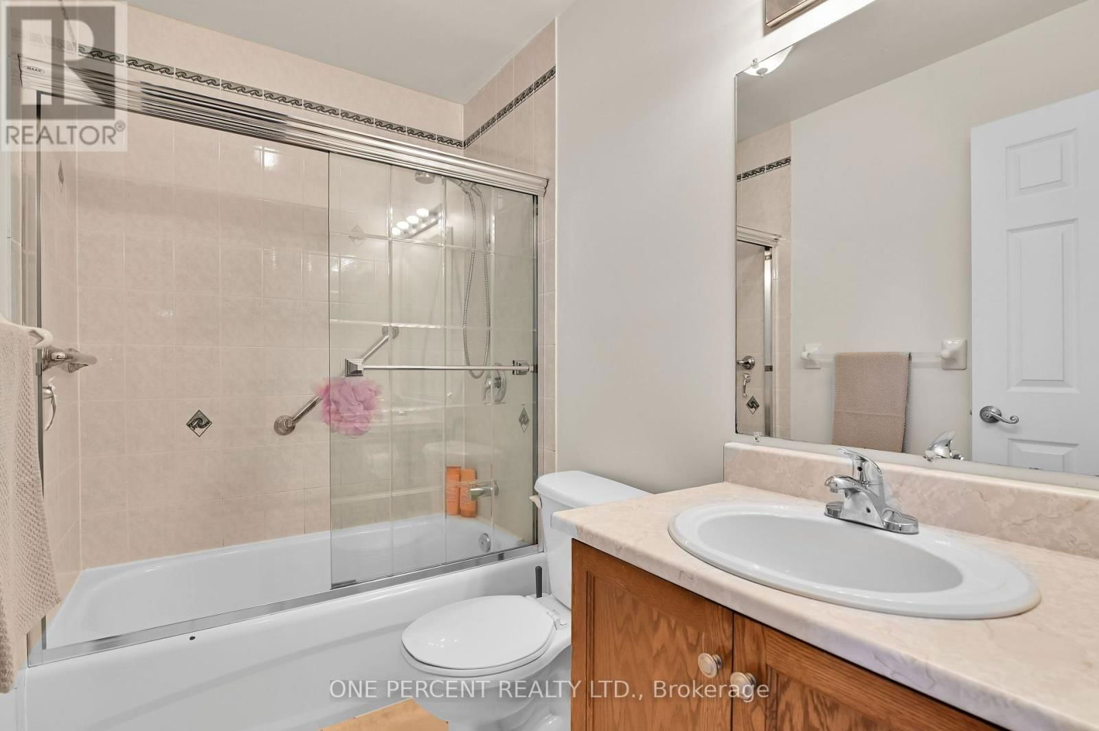 2572 ALANIS PRIVATE Image 26