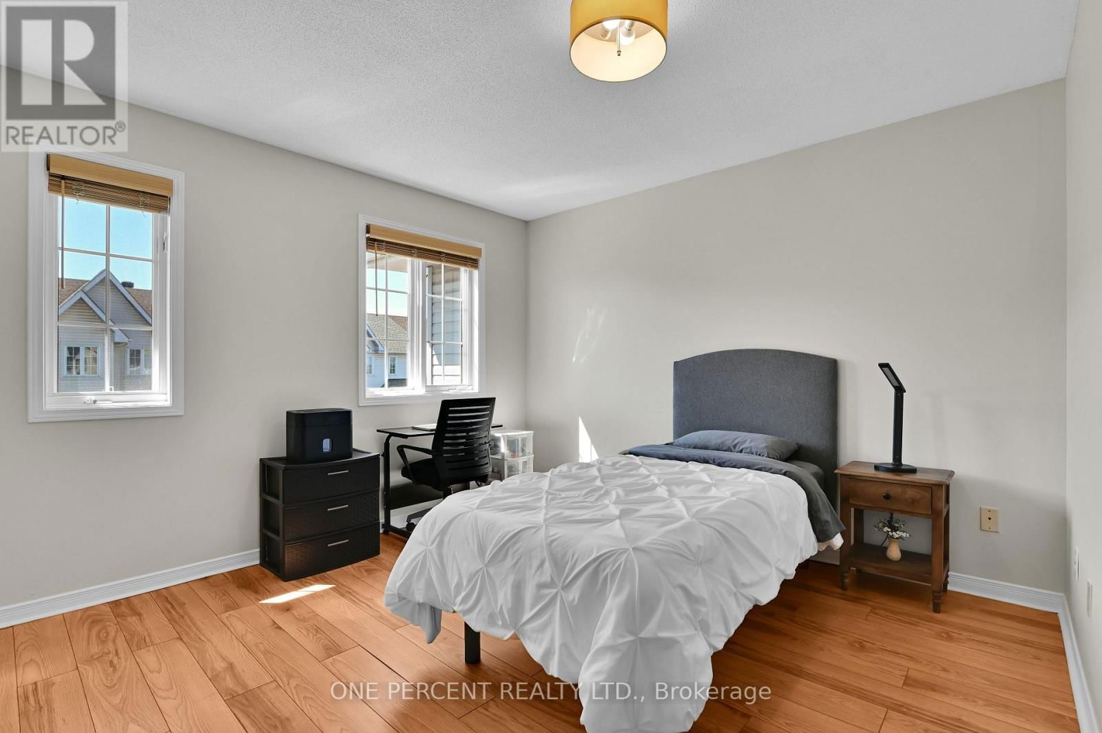 2572 ALANIS PRIVATE Image 27