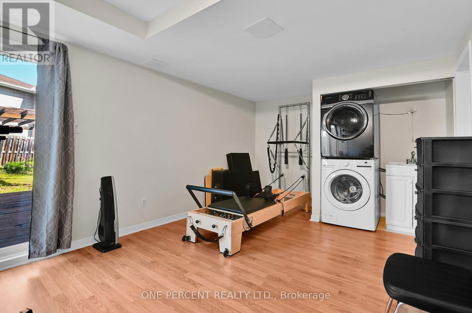 2572 ALANIS PRIVATE Image 6
