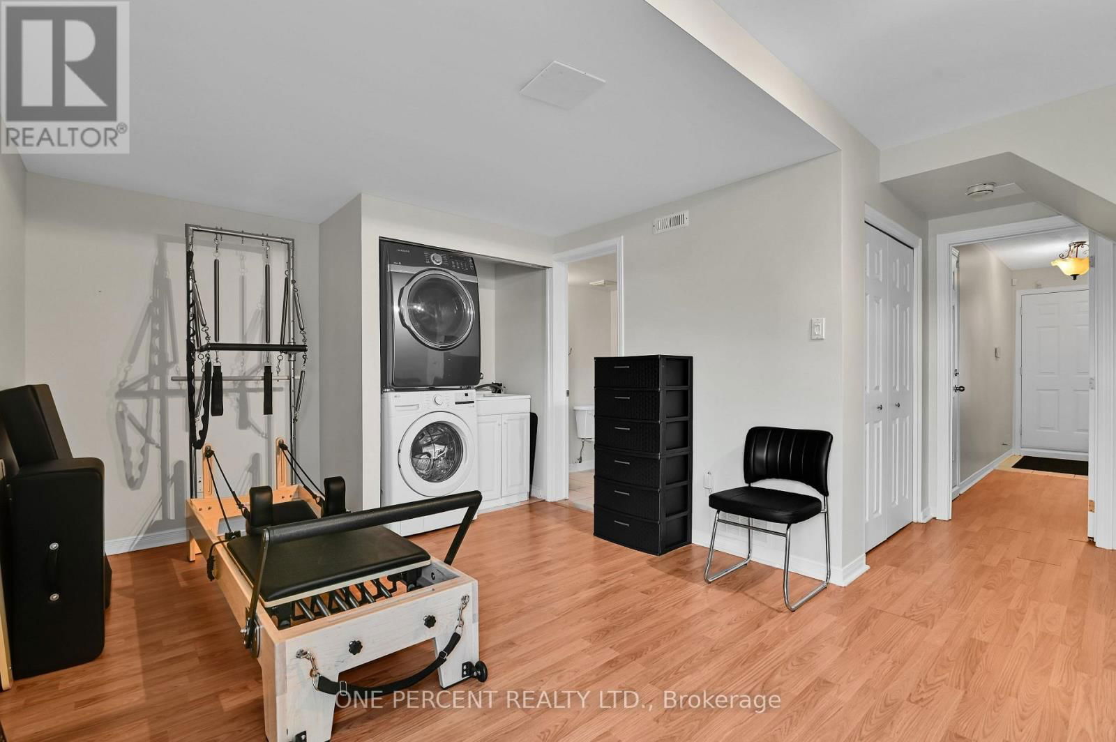 2572 ALANIS PRIVATE Image 7