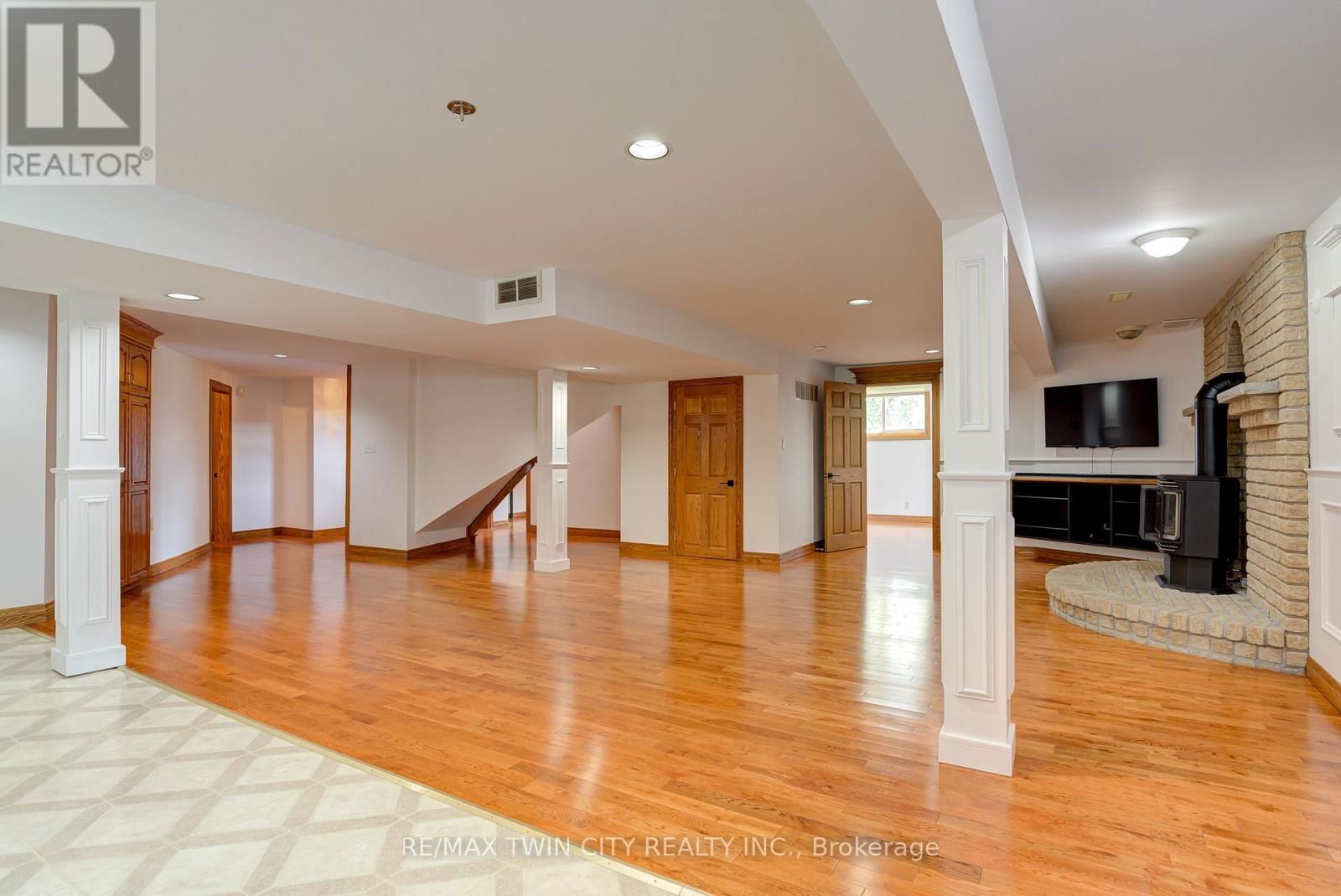 10 ELDALE ROAD Image 31