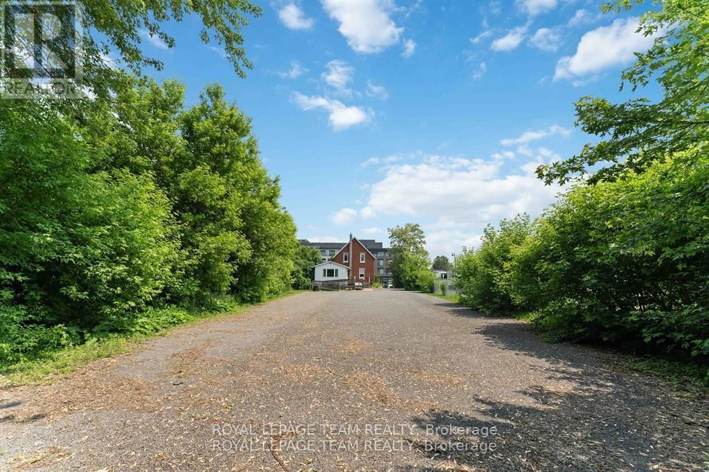 2 - 1538 STITTSVILLE MAIN STREET Image 35