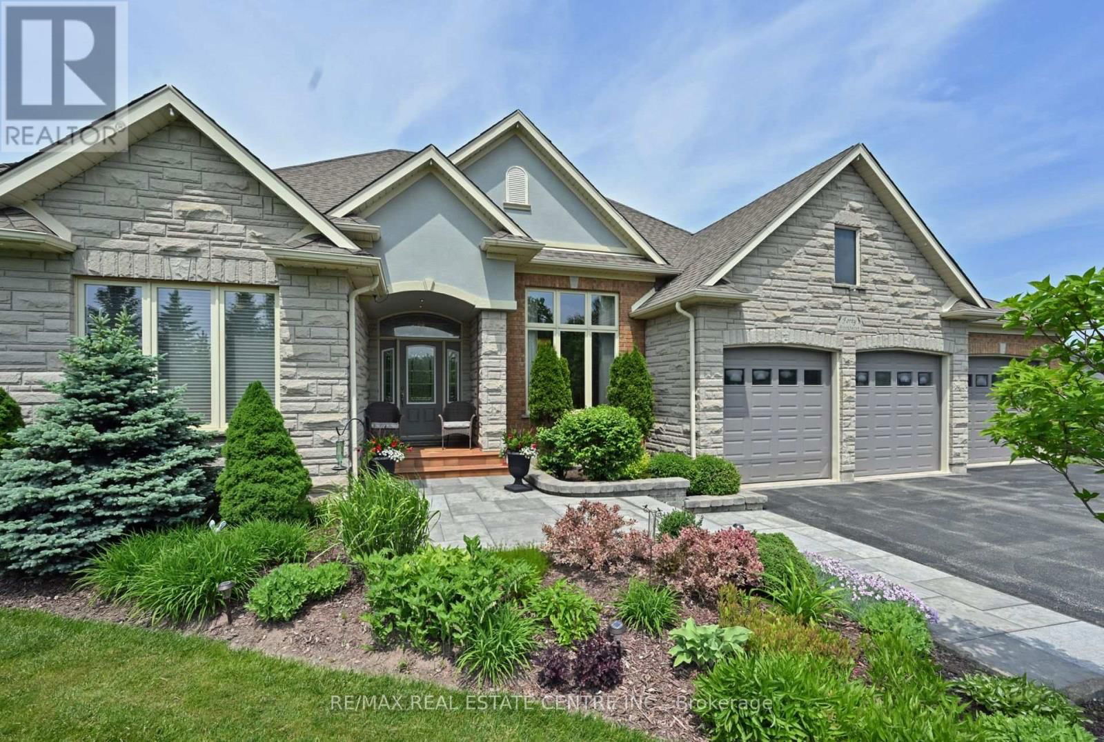 40 BROOKHAVEN CRESCENT Image 2