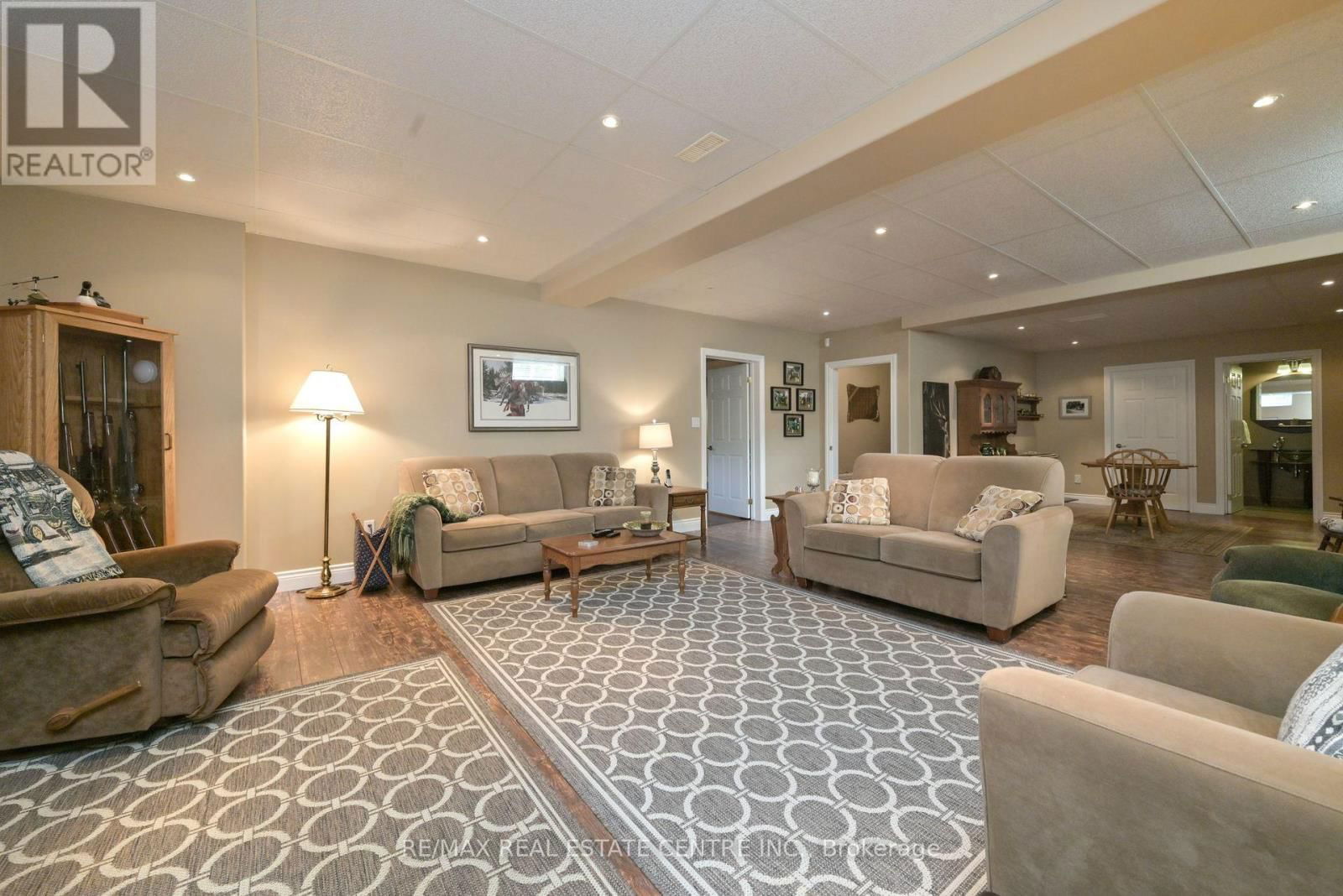 40 BROOKHAVEN CRESCENT Image 31