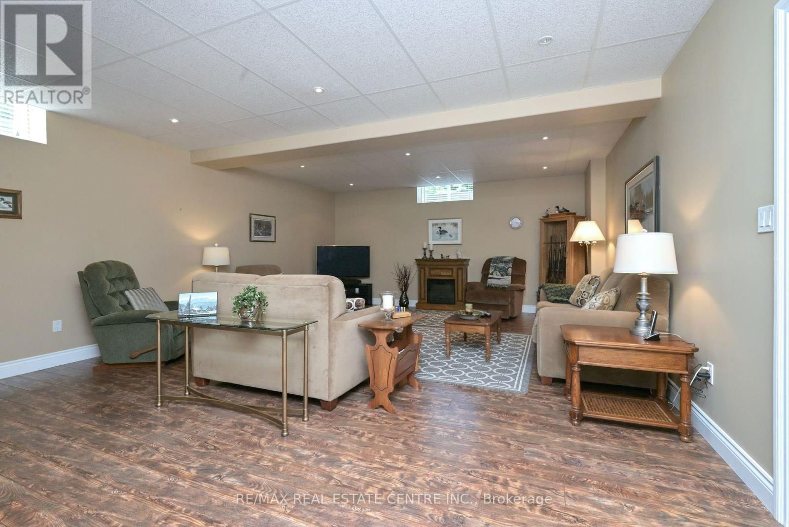 40 BROOKHAVEN CRESCENT Image 32