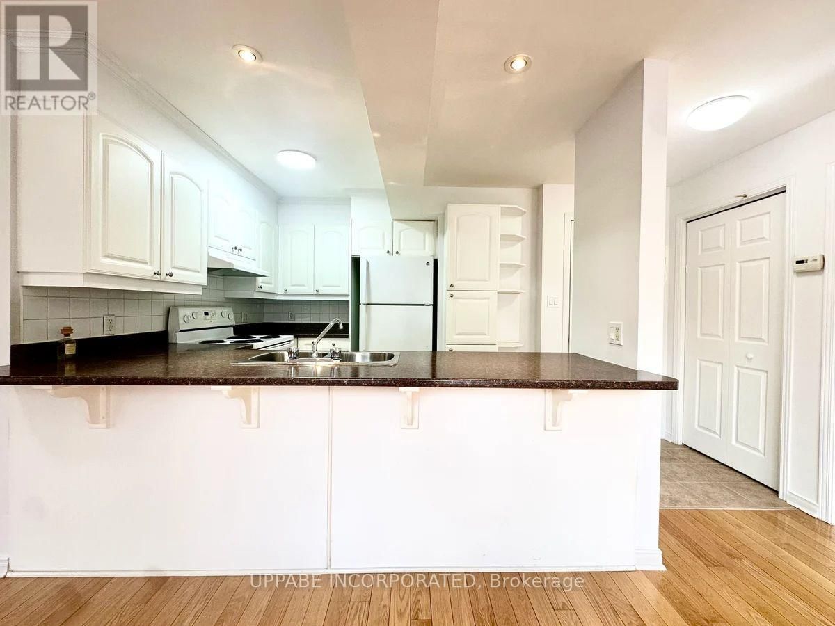 3 - 225 COBOURG STREET Image 3