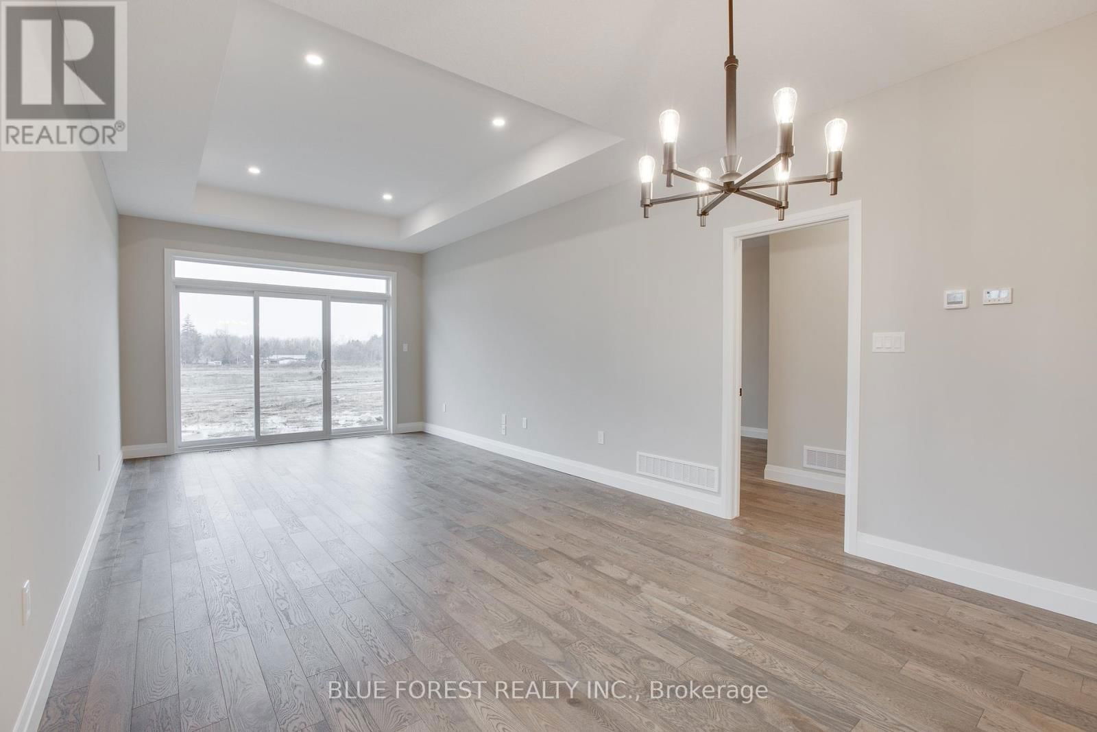 140 SHIRLEY STREET Image 12