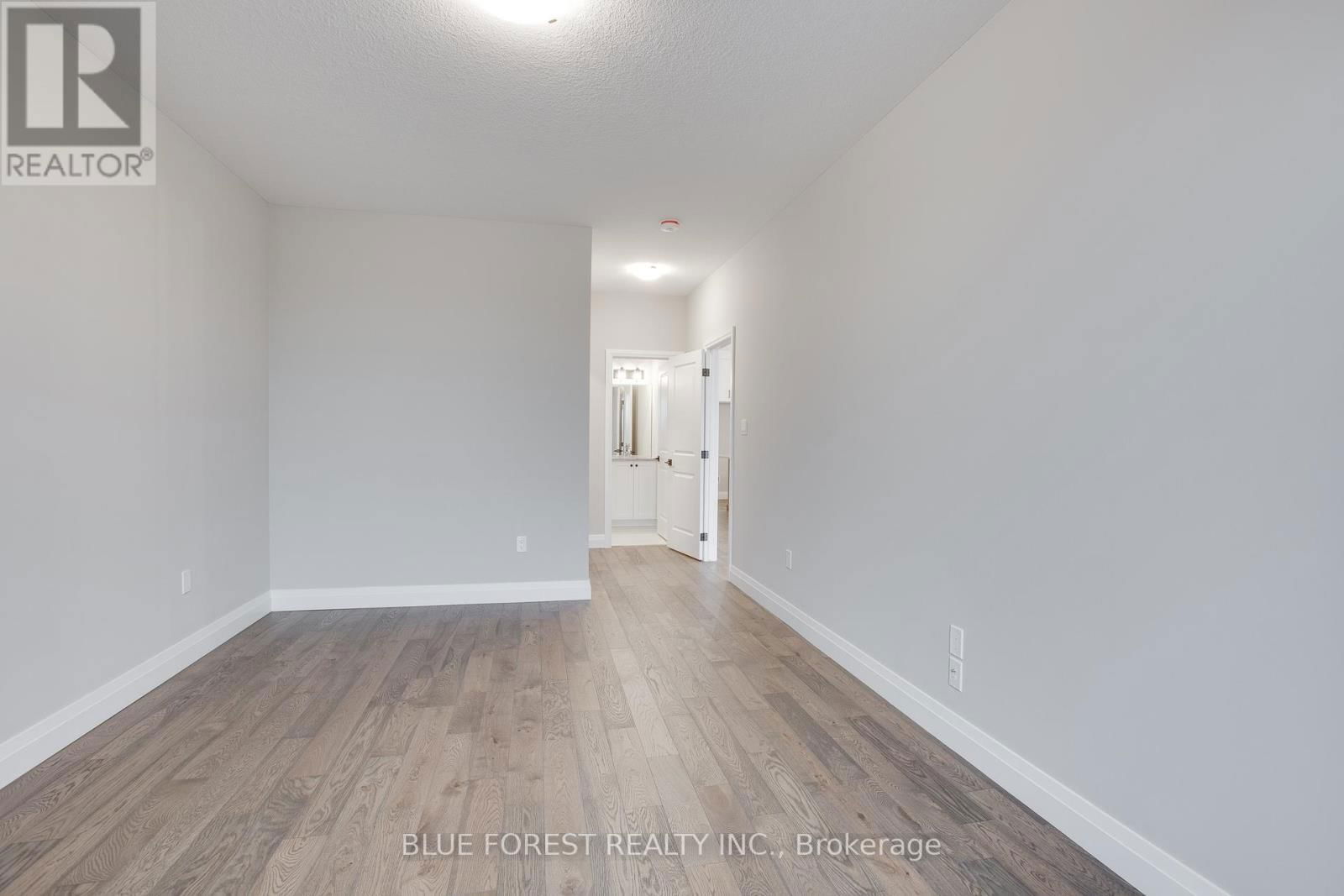 140 SHIRLEY STREET Image 17