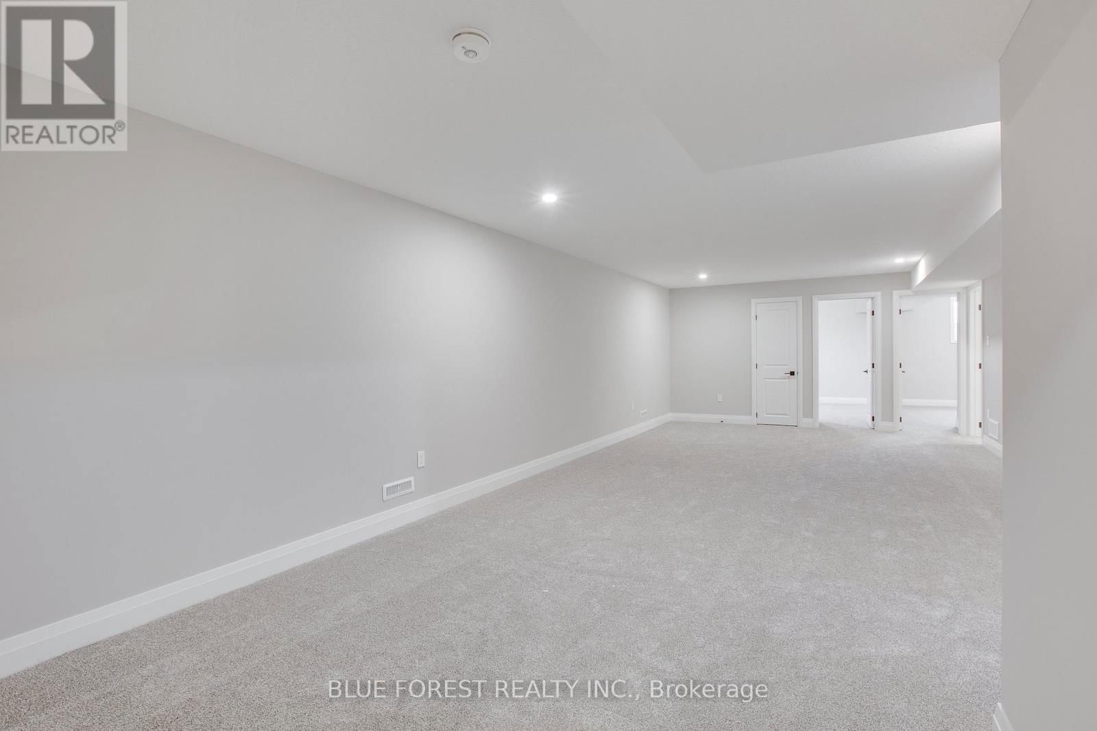140 SHIRLEY STREET Image 24
